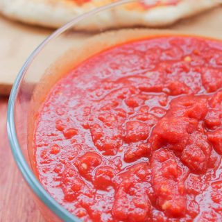 Homemade Pizza Sauce with Fresh Tomatoes