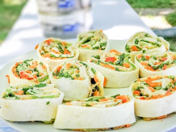 easy tuna pinwheel sandwiches with fresh vegetables